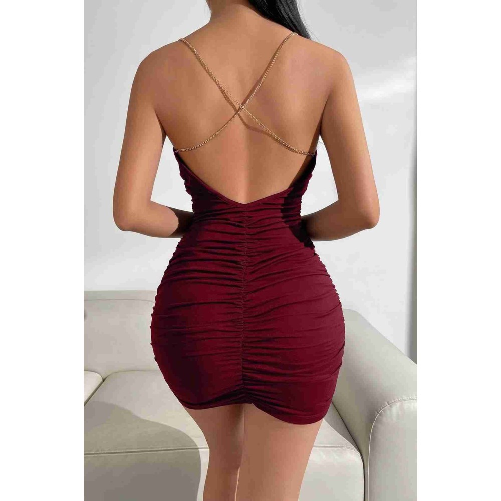 Merry See Sexy mini φόρεμα με χρυσή αλυσίδα Μπορντό Merry See Sexy mini φόρεμα με χρυσή αλυσίδα Μπορντό